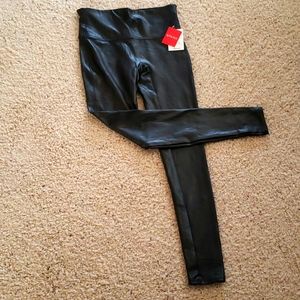Spanx faux leather skinny pants/leggings. Black, size M.